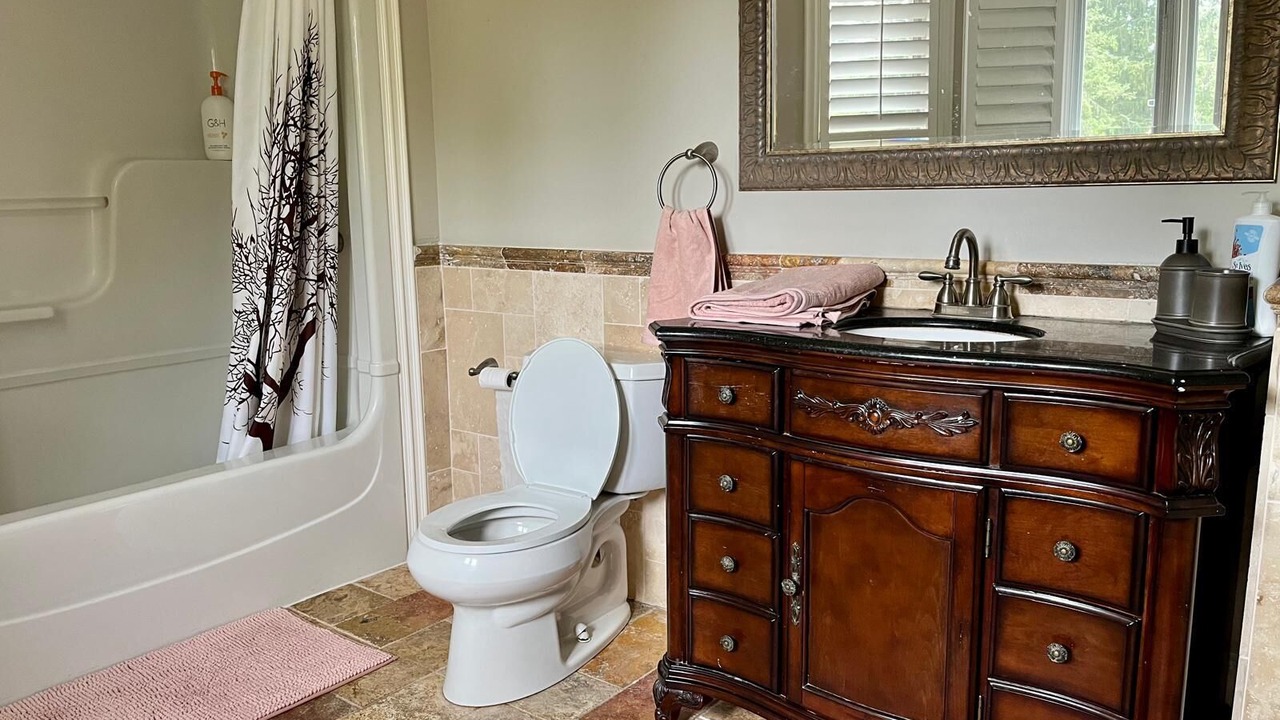 Photo of Bathroom in Welland