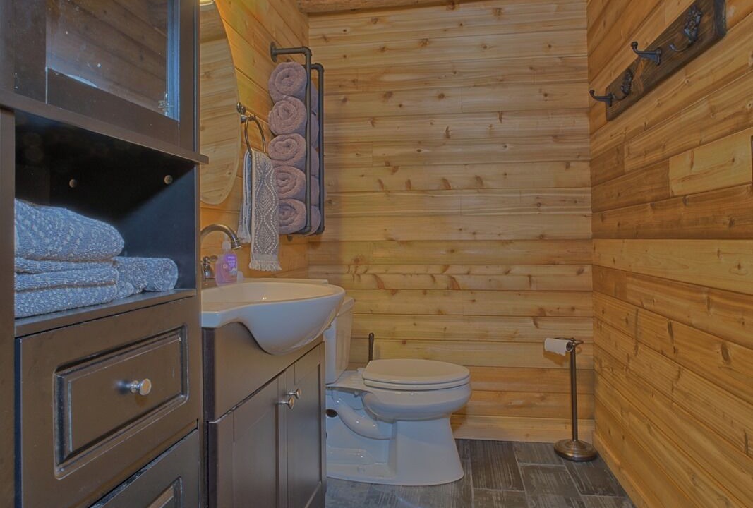 Photo of Bathroom in Hemphill