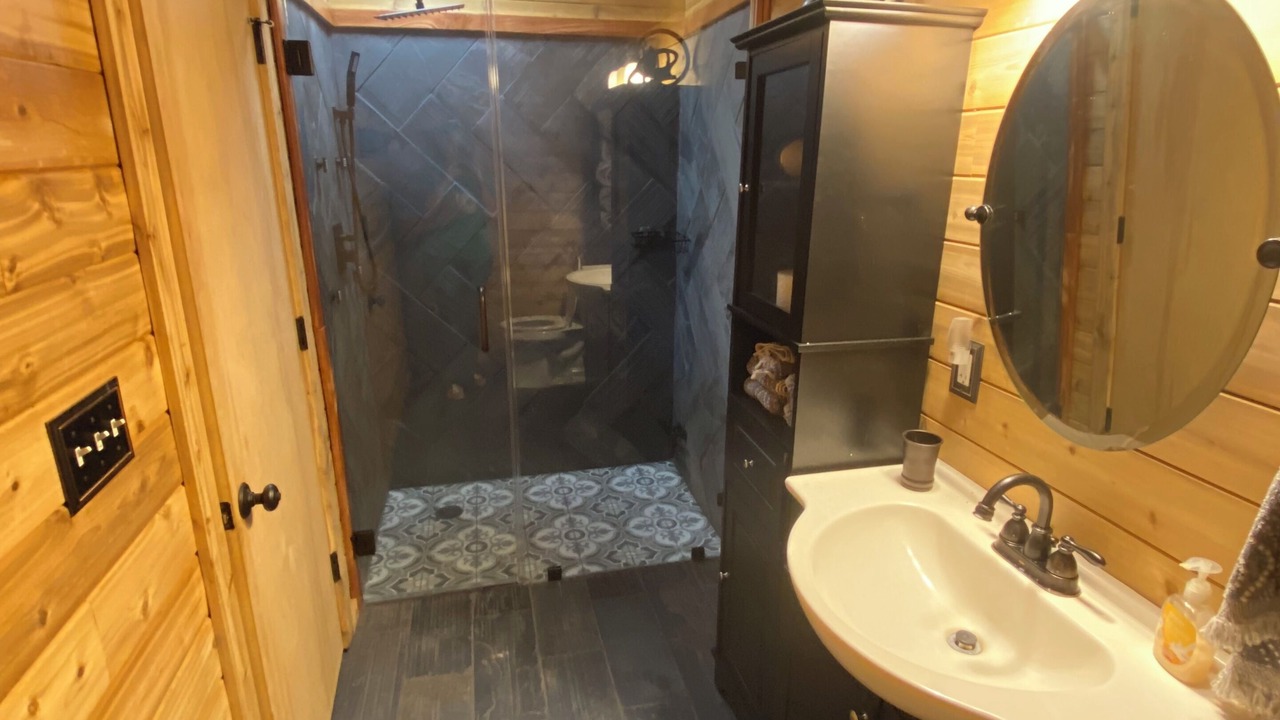 Photo of Bathroom in Hemphill