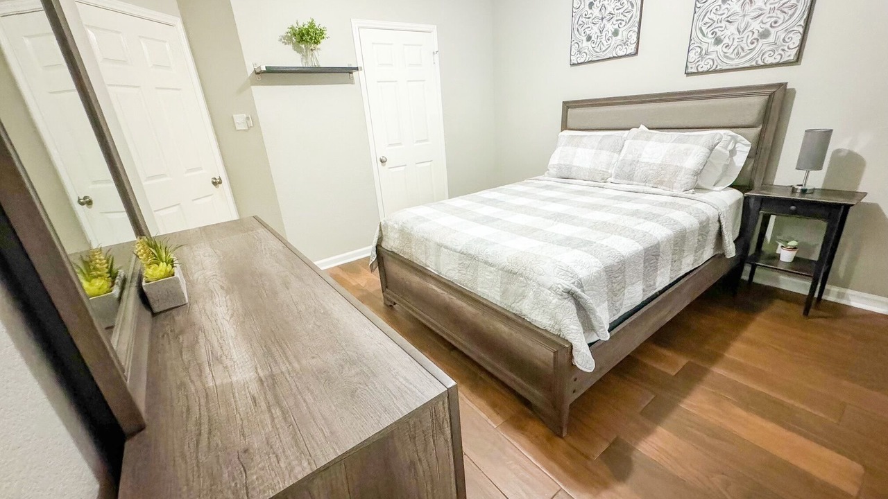 Photo of Bedroom in Springbrook