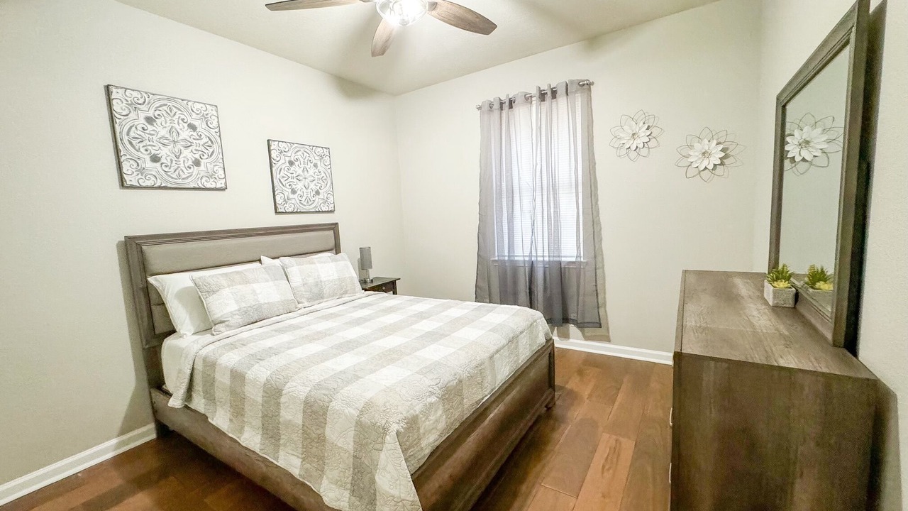 Photo of Bedroom in Springbrook