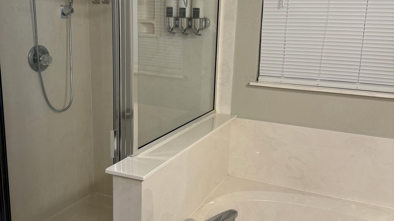 Photo of Bathroom in Springbrook