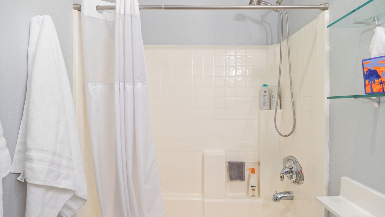 Photo of Bathroom in Regency Park
