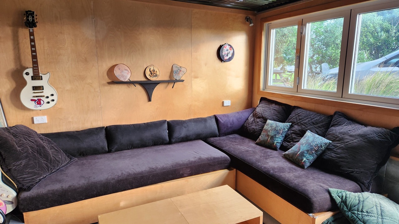 Photo of Livingroom in Piha