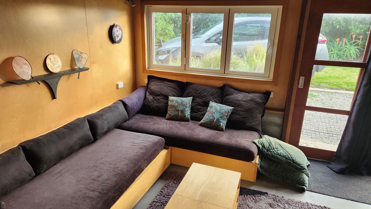 Photo of Livingroom in Piha