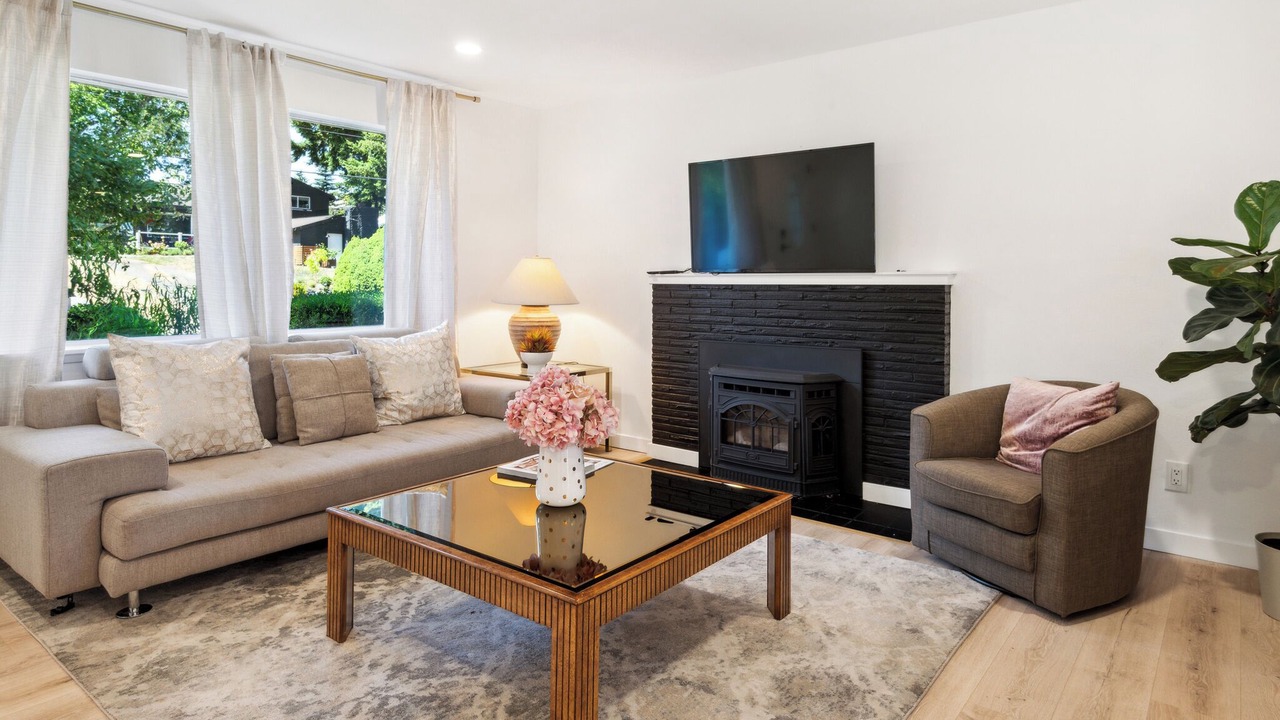 Photo of Livingroom in Burien
