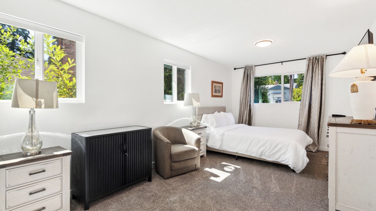 Photo of Bedroom in Burien