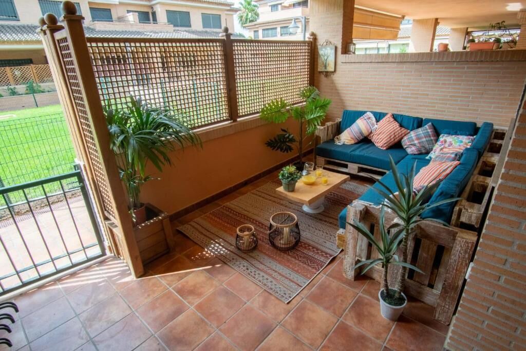 Photo of Patio Balcony in Pobles de l'Oest