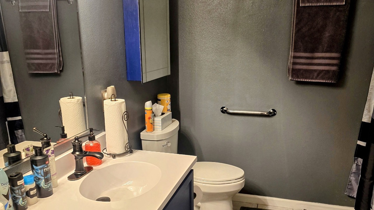 Photo of Bathroom in St. Robert