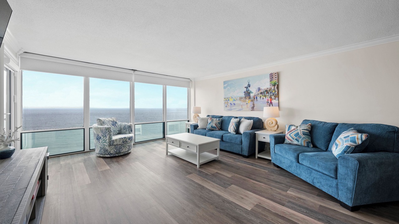 Photo of Livingroom in Northeast Virginia Beach