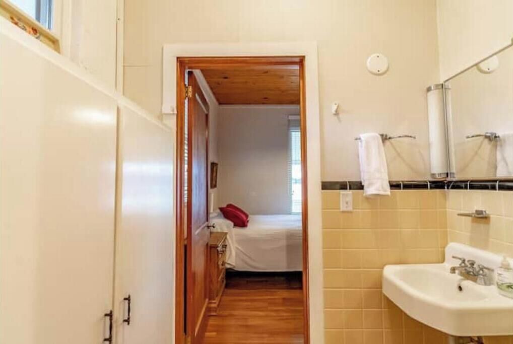 Photo of Bathroom in Scottsboro