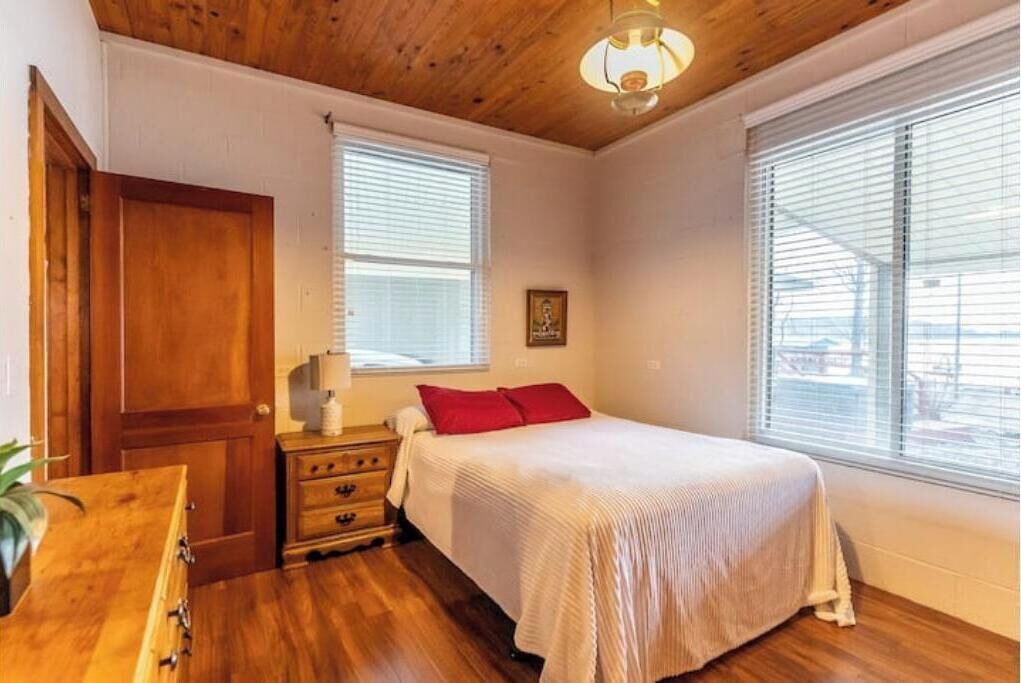 Photo of Bedroom in Scottsboro