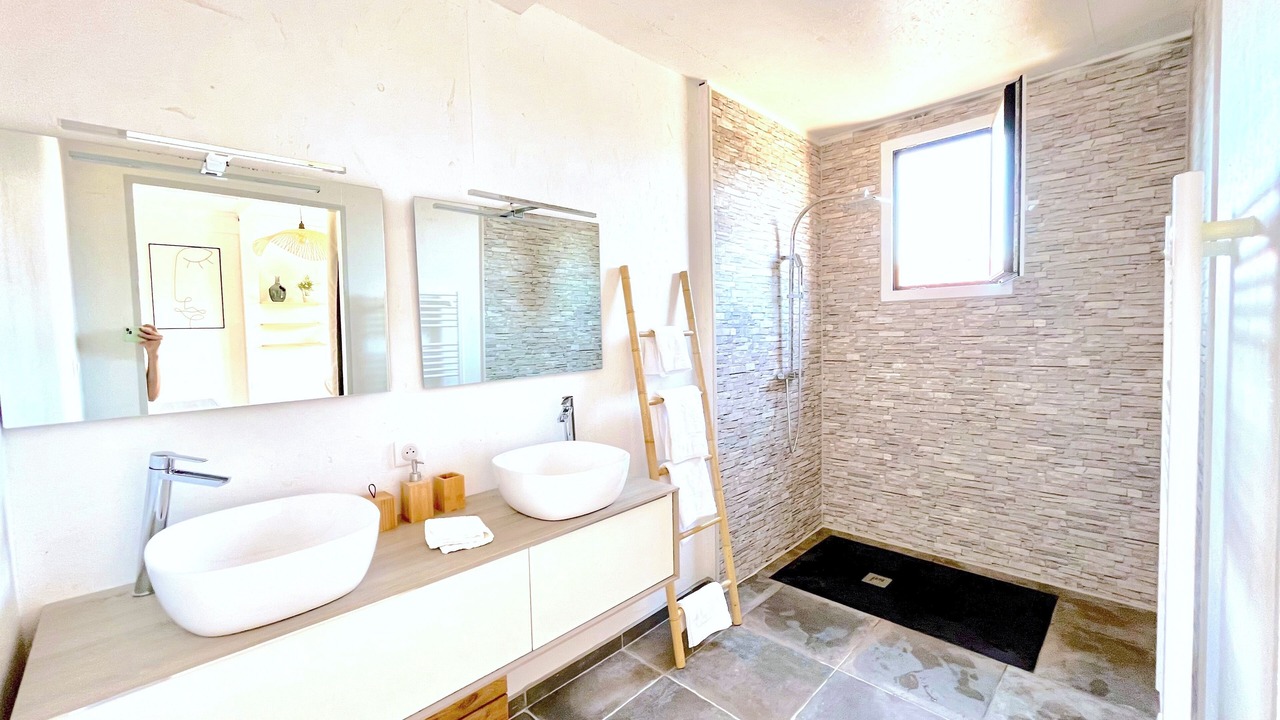 Photo of Bathroom in Montsegur-sur-Lauzon