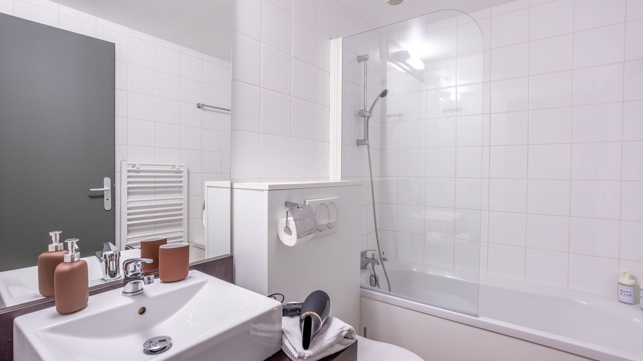 Photo of Bathroom in Eppe-Sauvage