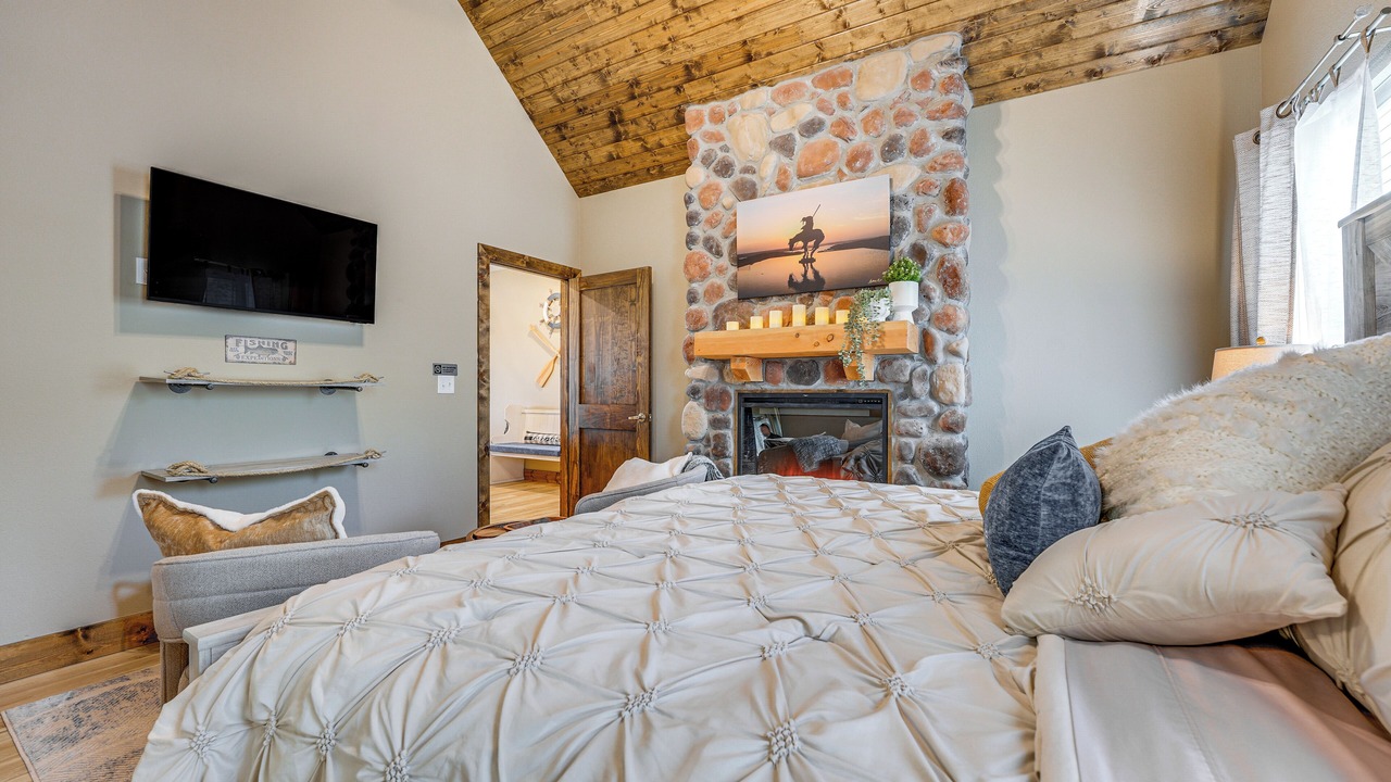 Photo of Bedroom in Table Rock