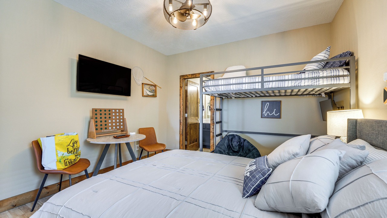 Photo of Bedroom in Table Rock