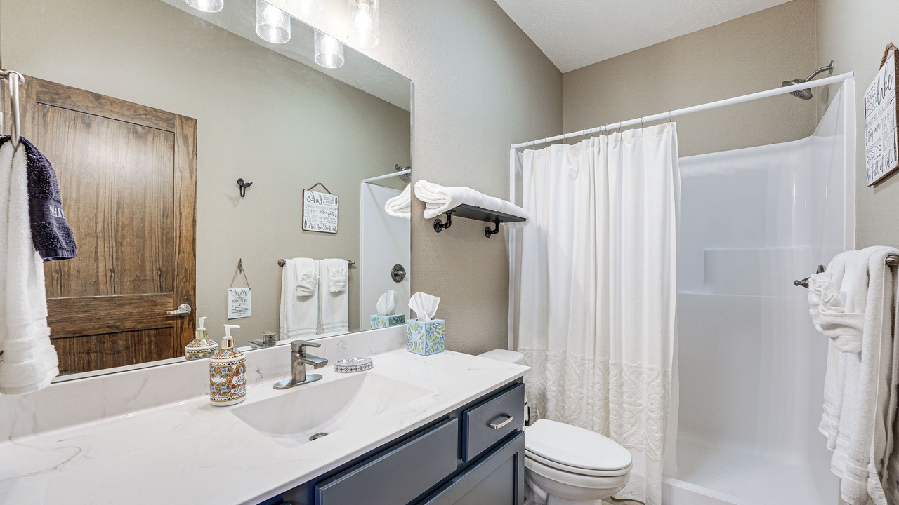 Photo of Bathroom in Table Rock