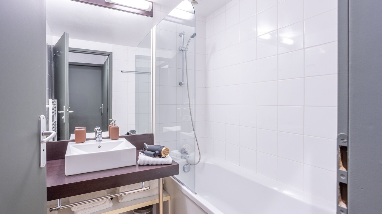 Photo of Bathroom in Eppe-Sauvage
