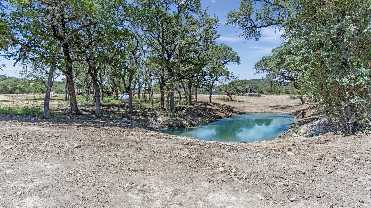 Photo of Others in Bandera