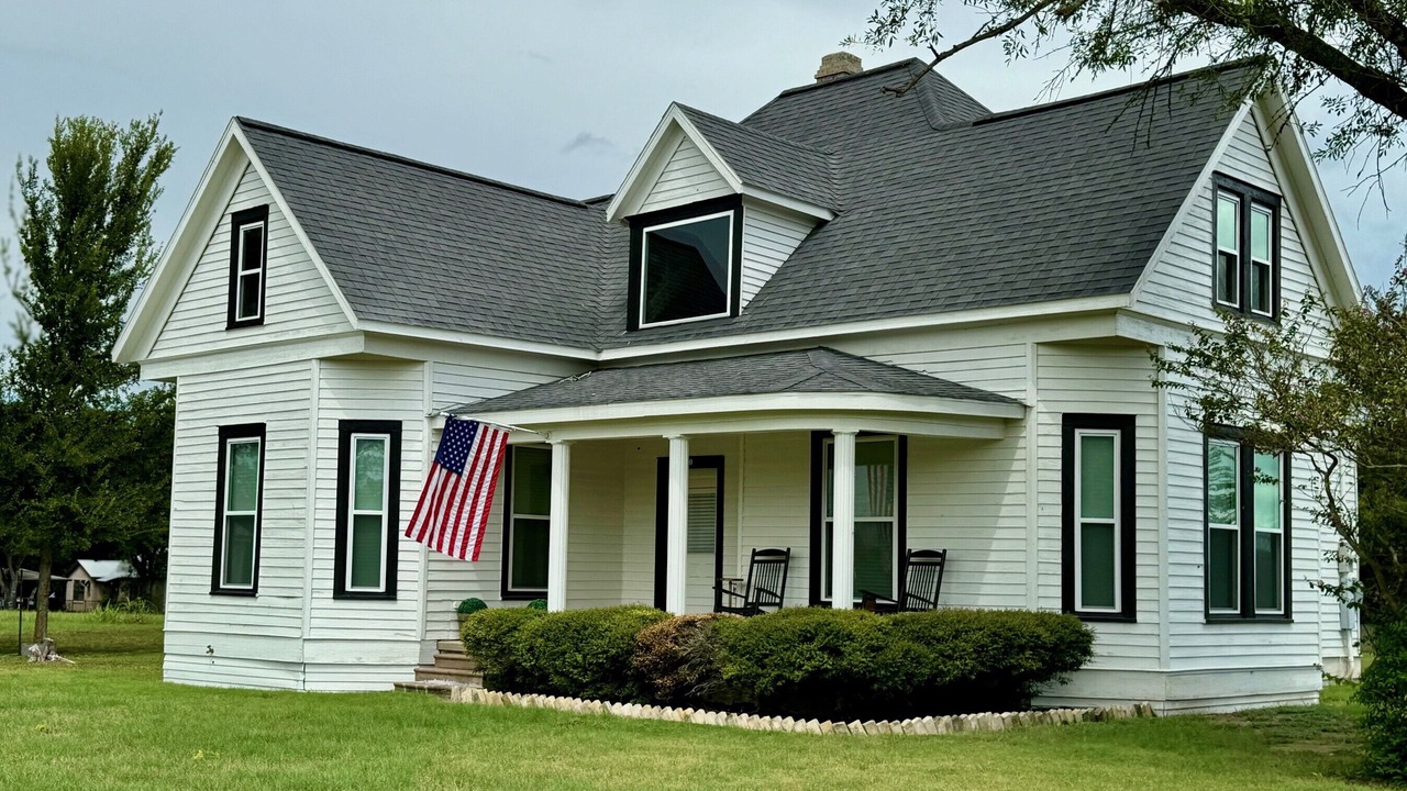 Photo of Outdoor in Shiner