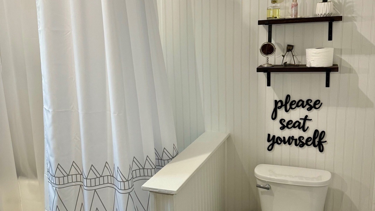 Photo of Bathroom in Shiner