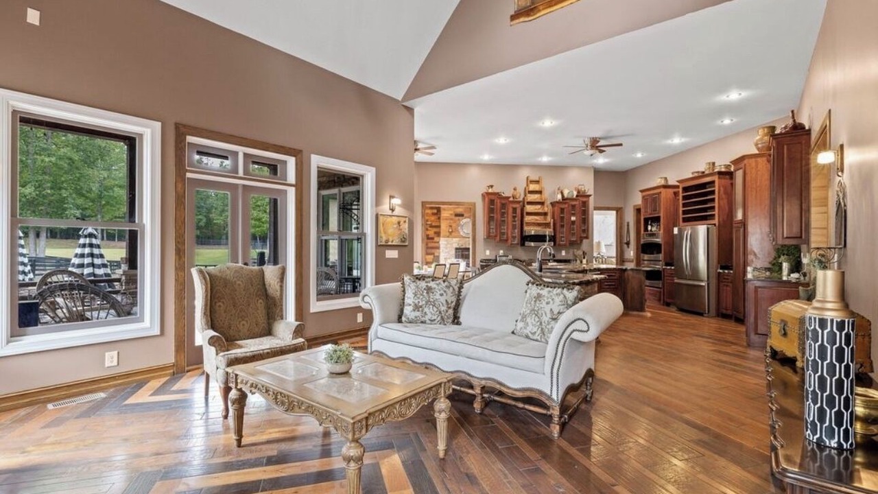 Photo of Livingroom in Morganton