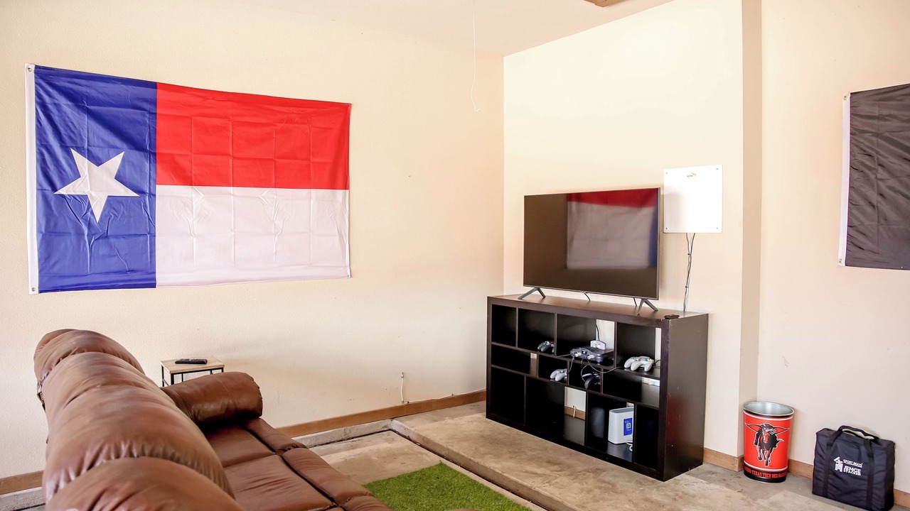 Photo of Livingroom in North Overton