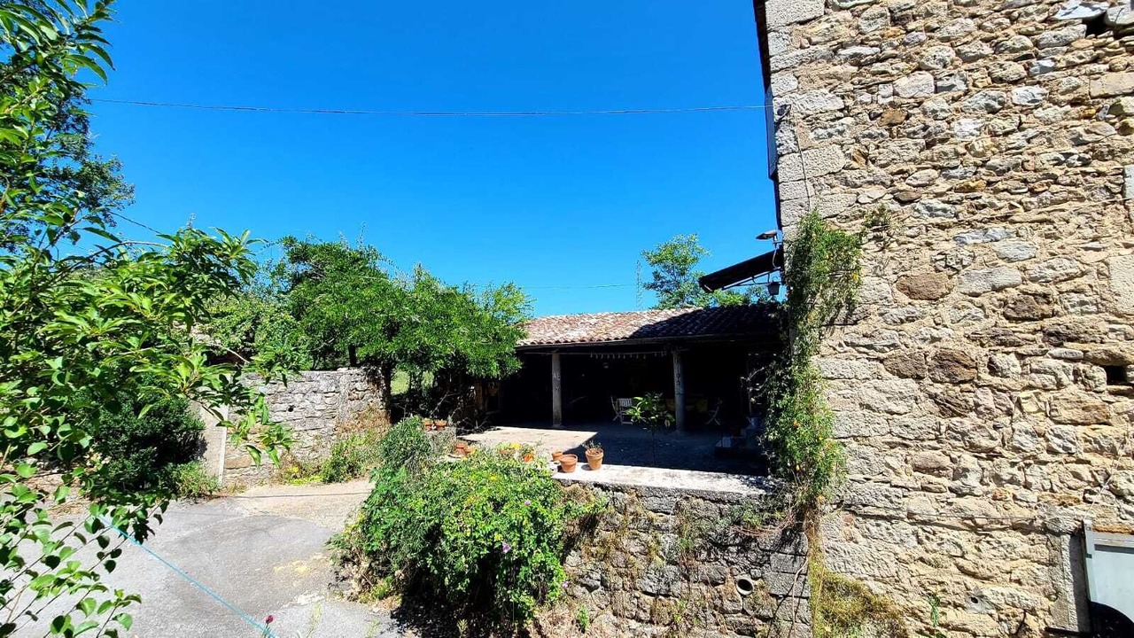 Photo of Outdoor in Chassagnes