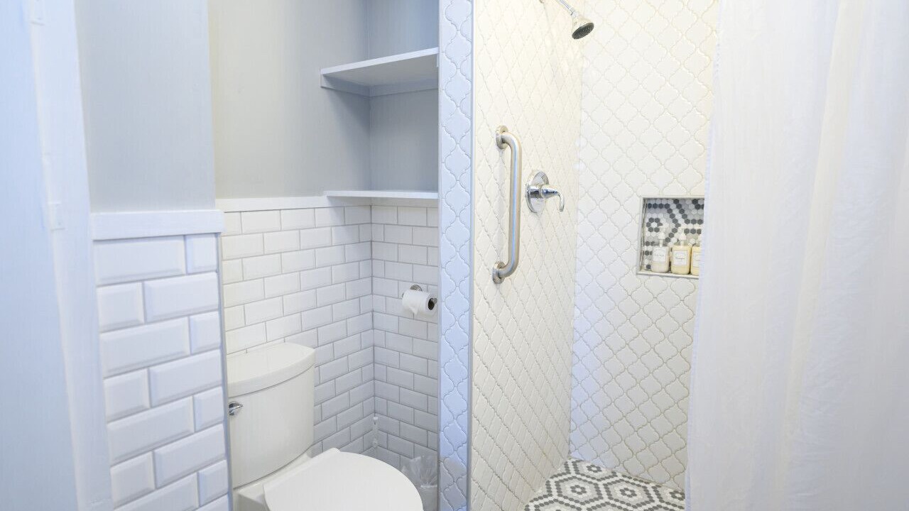 Photo of Bathroom in Lake Village
