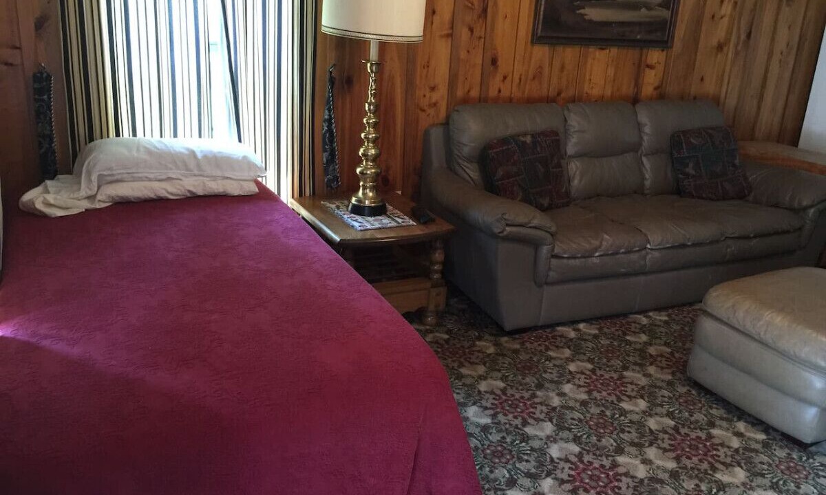 Photo of Bedroom in Lake Village