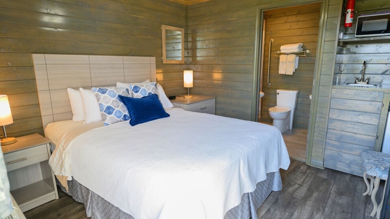 Photo of Bedroom in Lake Village