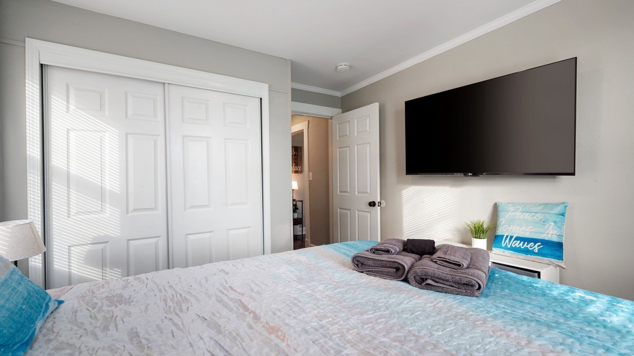 Photo of Bedroom in Buckroe Beach