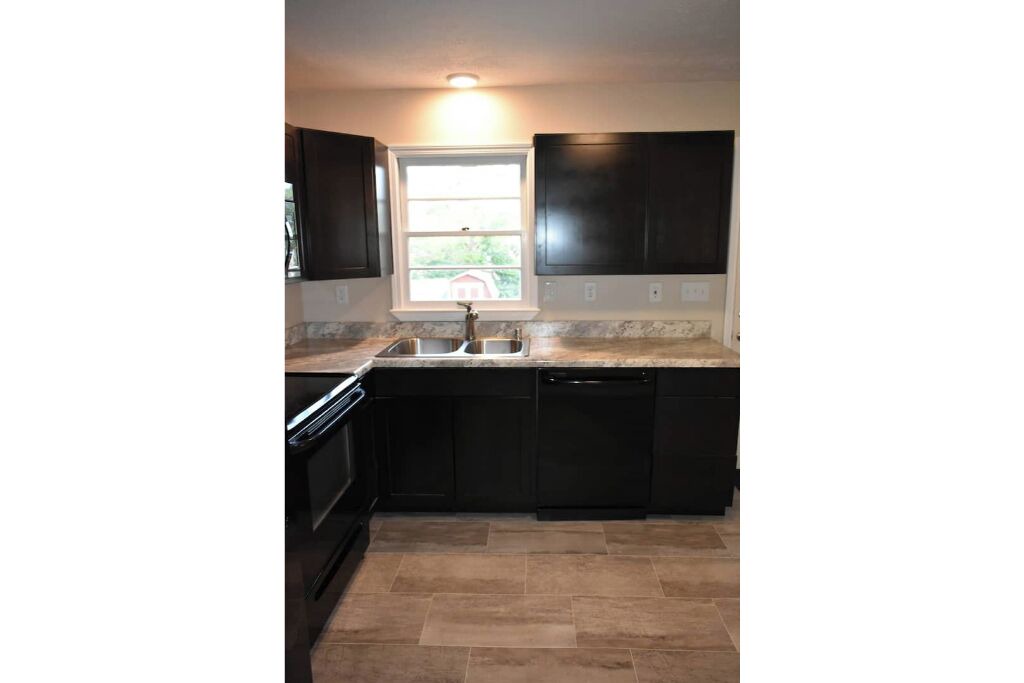 Photo of Kitchen in Woodland Hills