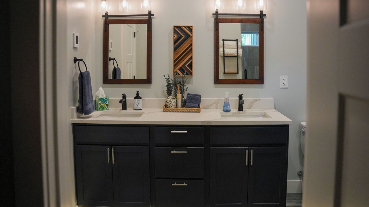 Photo of Bathroom in Innsbrook