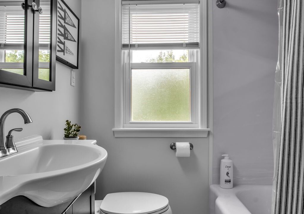 Photo of Bathroom in Eggertsville