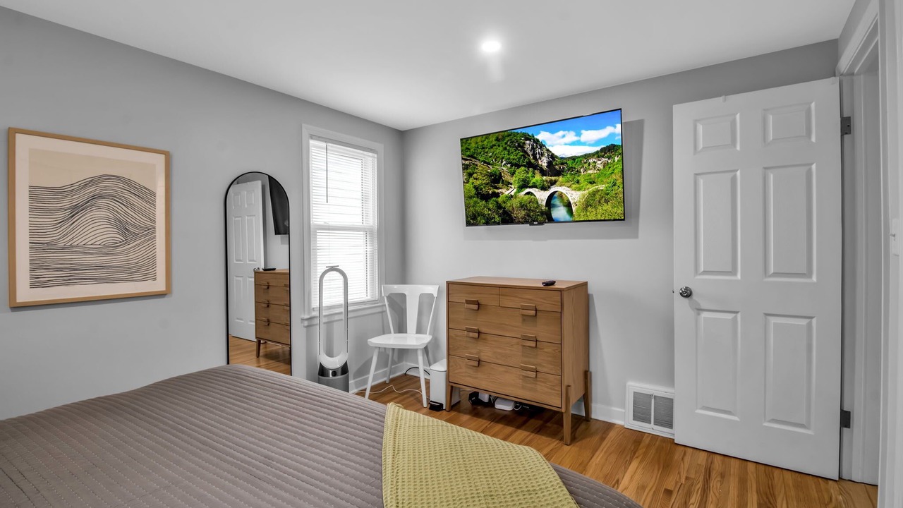 Photo of Bedroom in Eggertsville