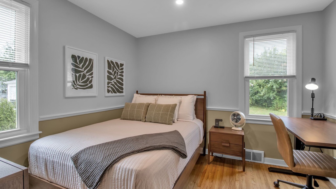 Photo of Bedroom in Eggertsville