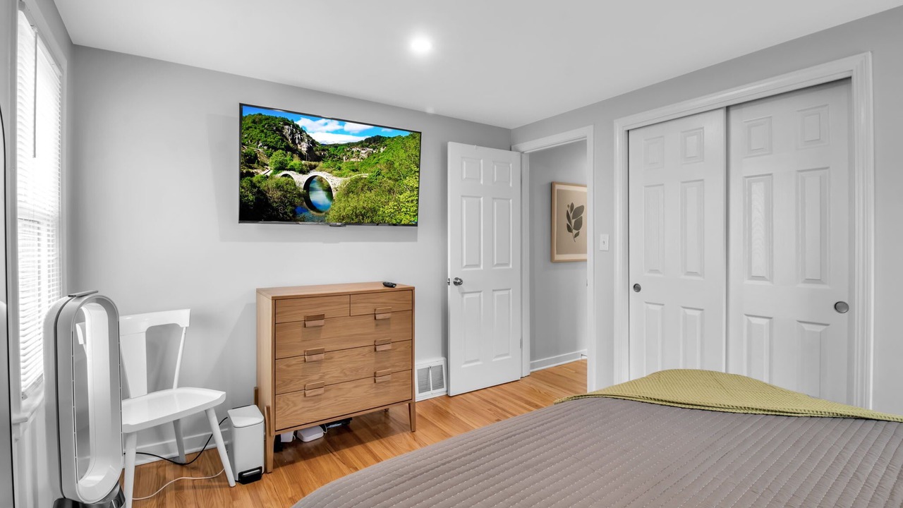 Photo of Bedroom in Eggertsville