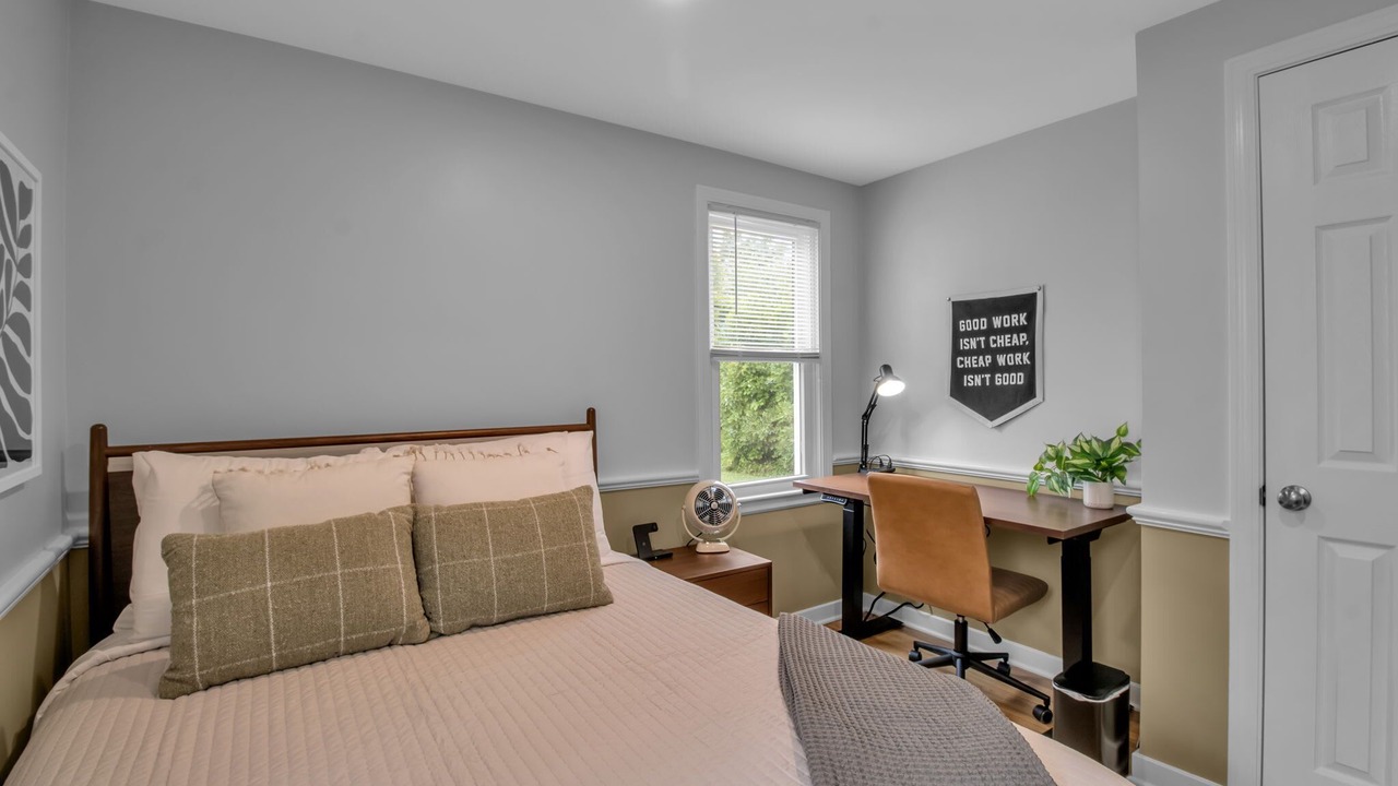 Photo of Bedroom in Eggertsville