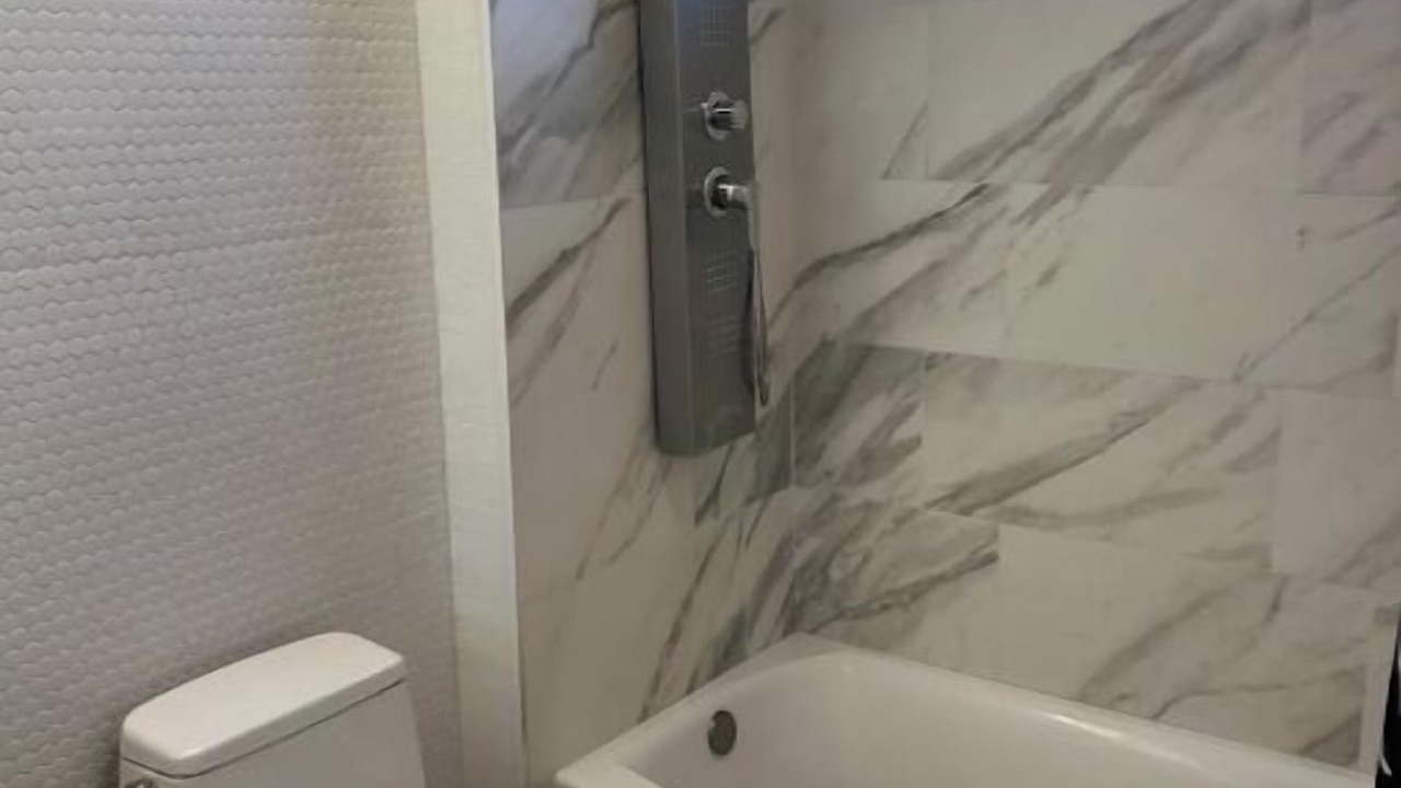 Photo of Bathroom in Discovery Bay