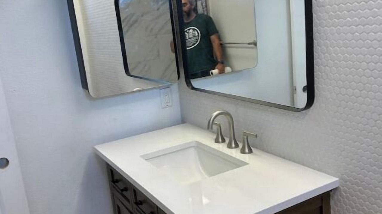 Photo of Bathroom in Discovery Bay