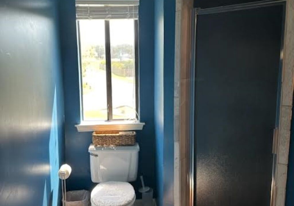 Photo of Bathroom in Point Venture