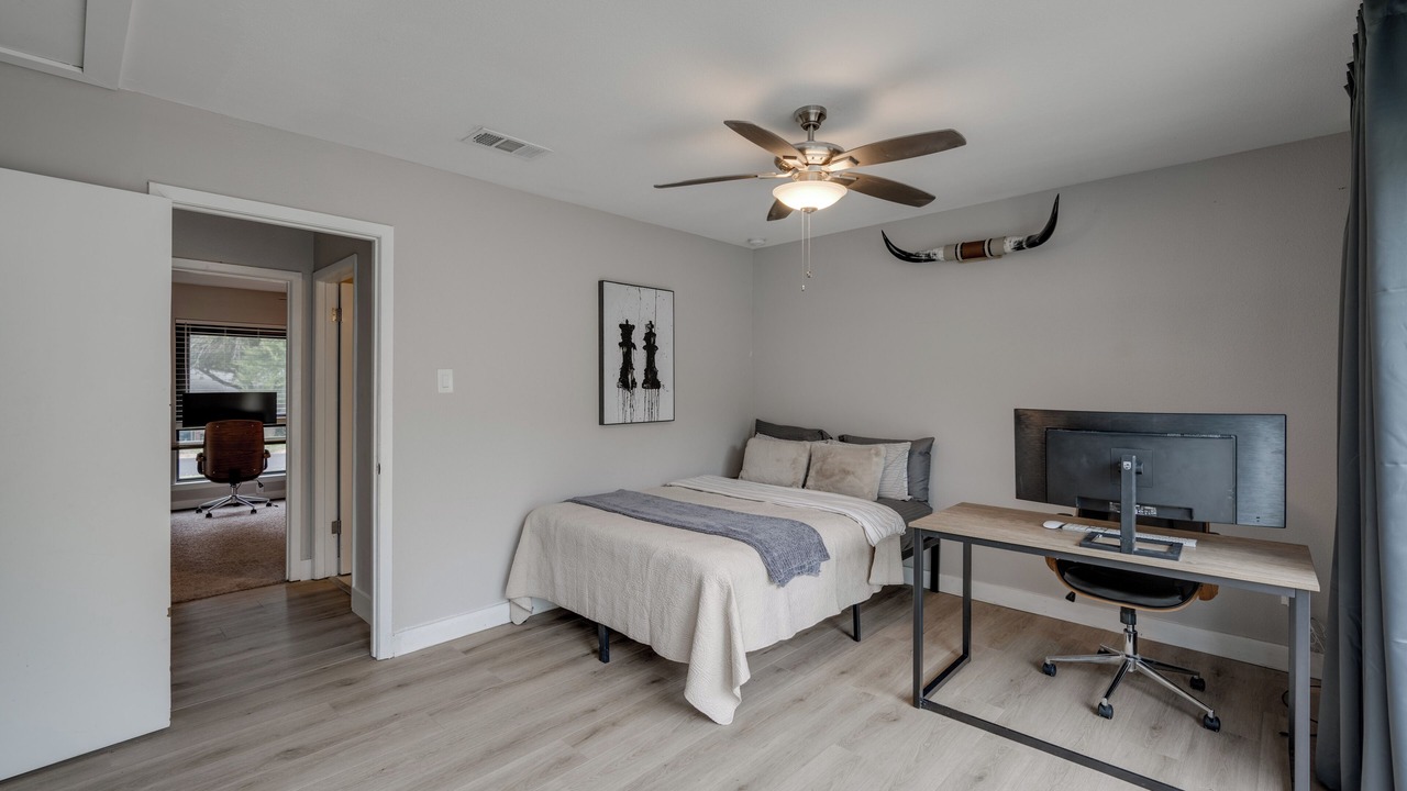 Photo of Bedroom in West Oak Hill