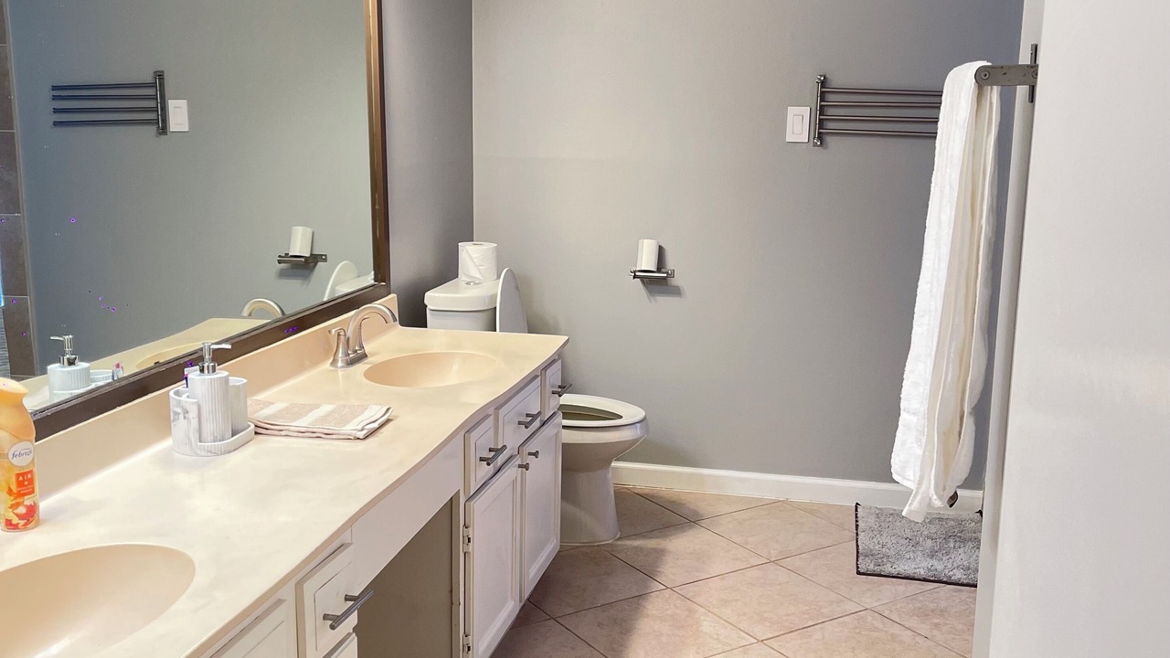 Photo of Bathroom in Clodine
