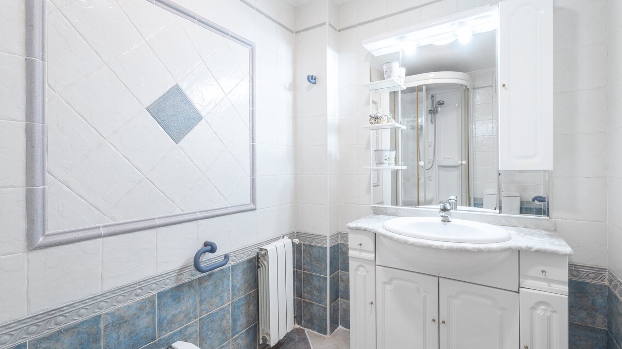 Photo of Bathroom in Tavernes de la Valldigna