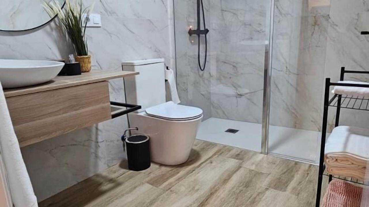 Photo of Bathroom in Jewish Quarter