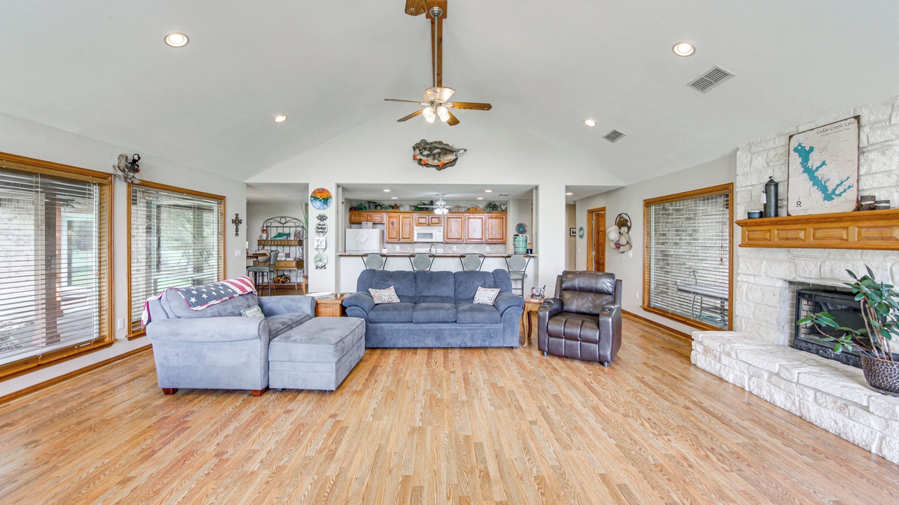 Photo of Livingroom in Log Cabin