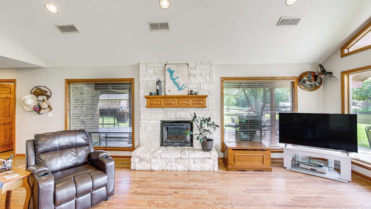 Photo of Livingroom in Log Cabin