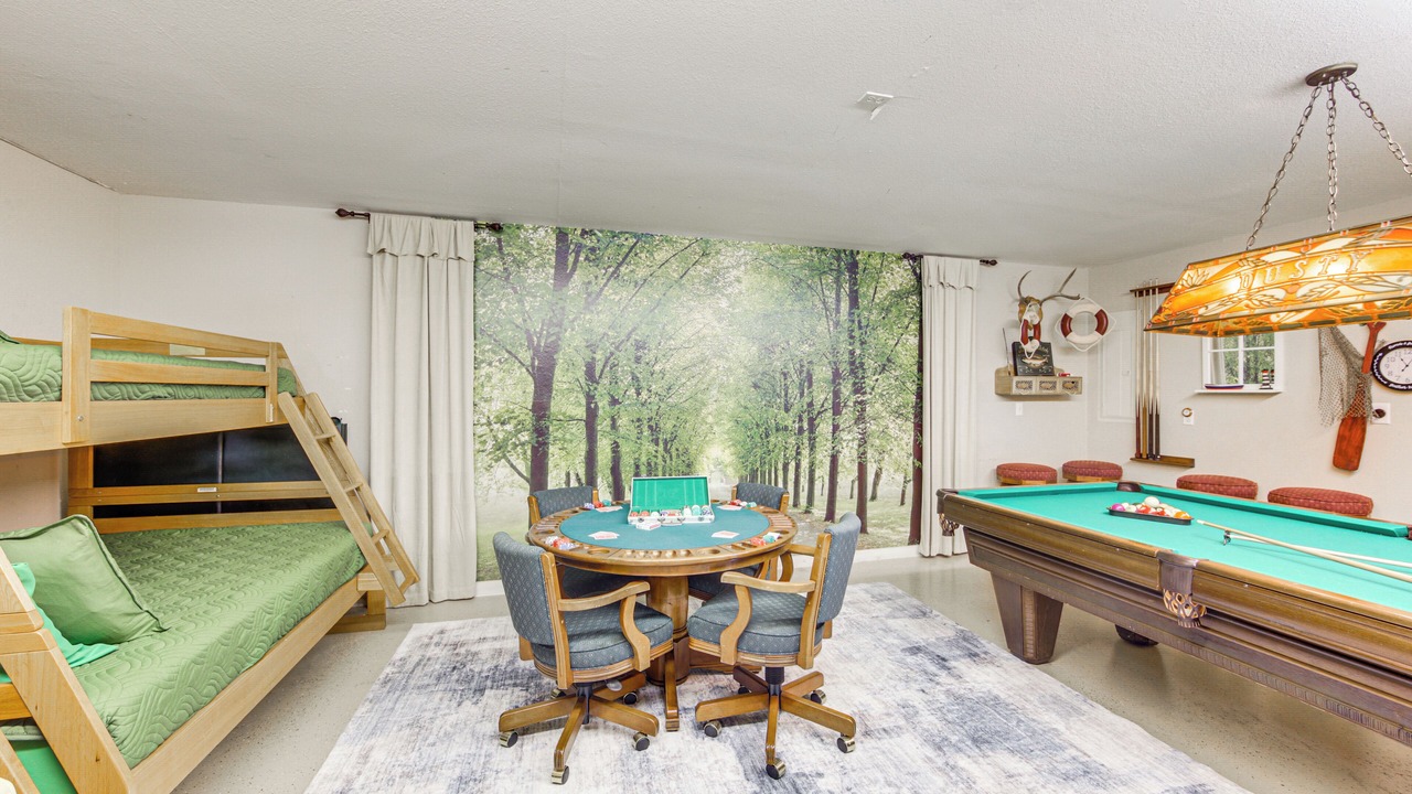 Photo of Bedroom in Log Cabin