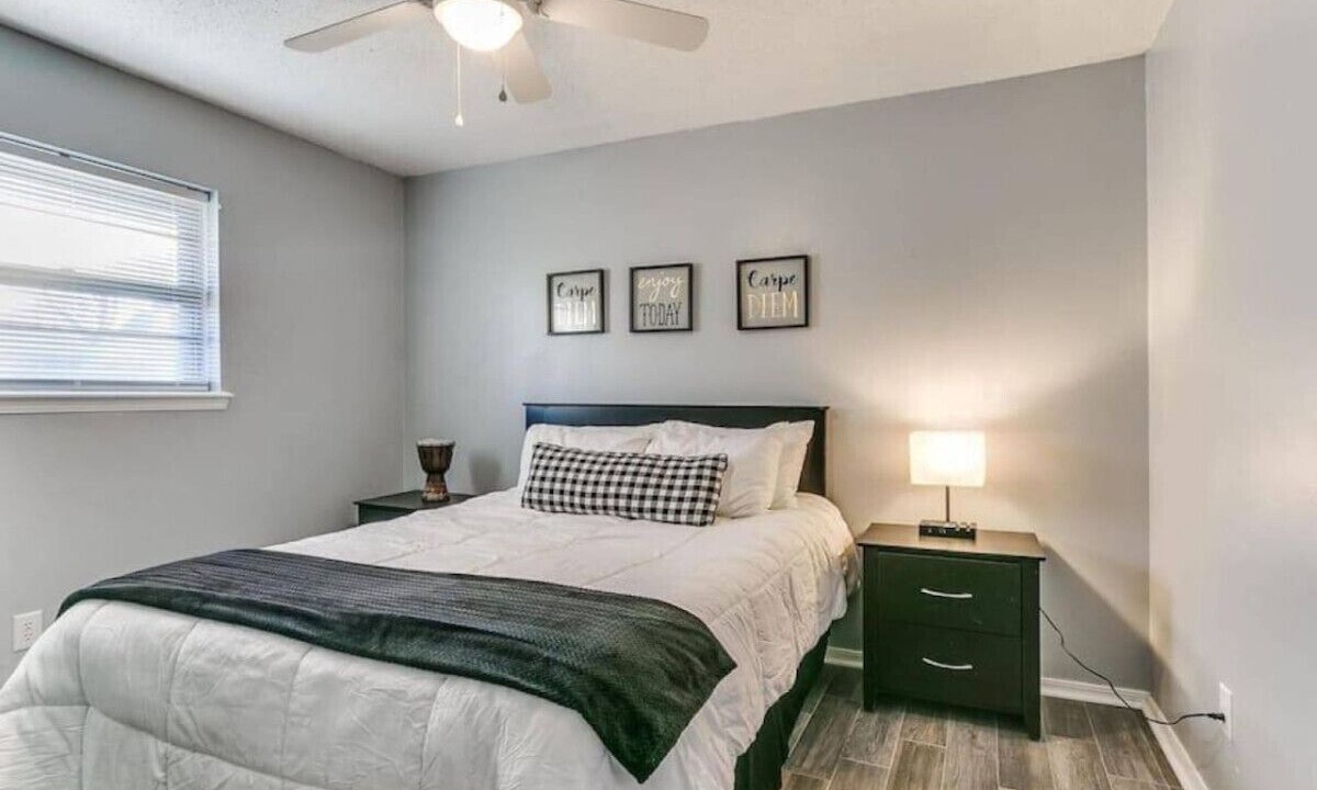 Photo of Bedroom in Yukon